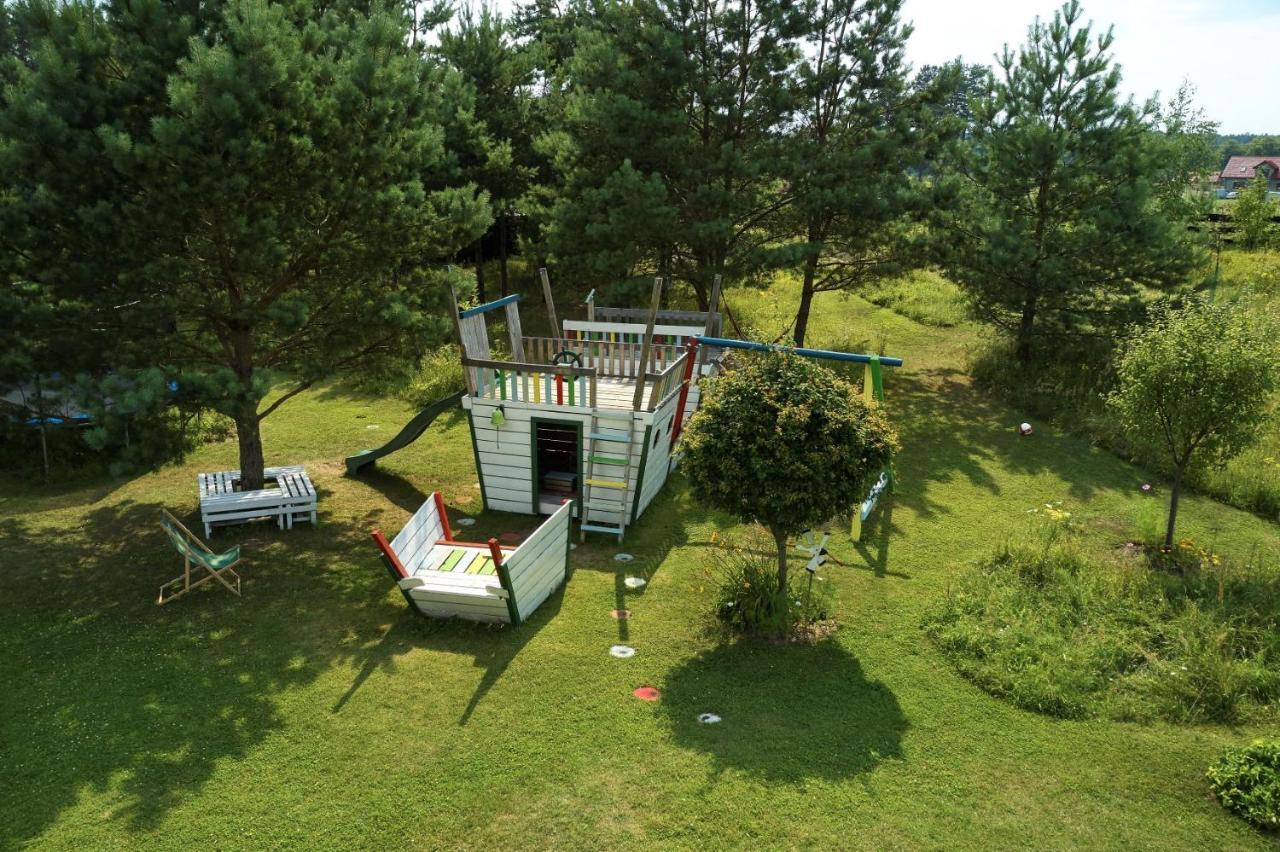 Апартаменты Gosciniec Szuwary Крутынь Экстерьер фото